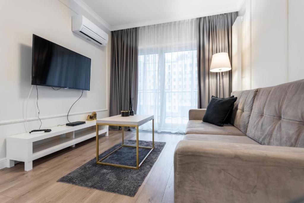 Apartament Urban Chic - Luxury -10 People- Mennica Warszawa