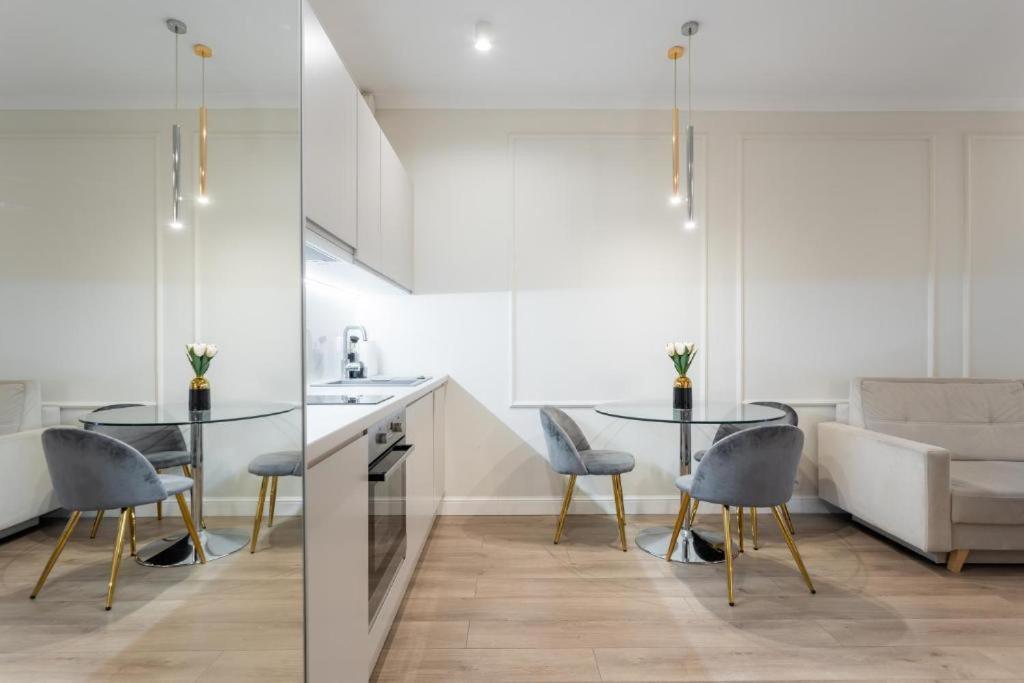 Urban Chic - Luxury -10 People- Mennica Apartament